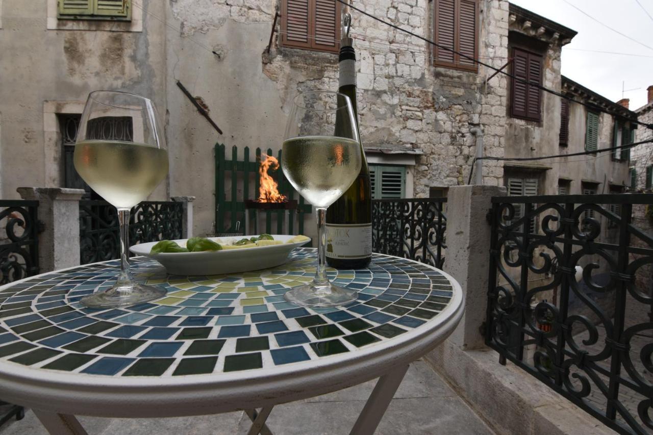 V Apartment Sibenik Ngoại thất bức ảnh