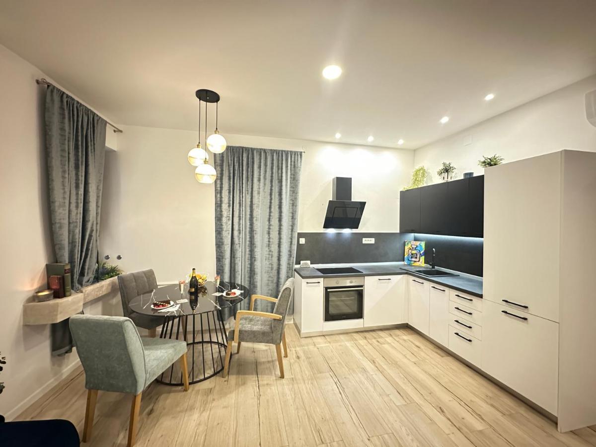V Apartment Sibenik Ngoại thất bức ảnh